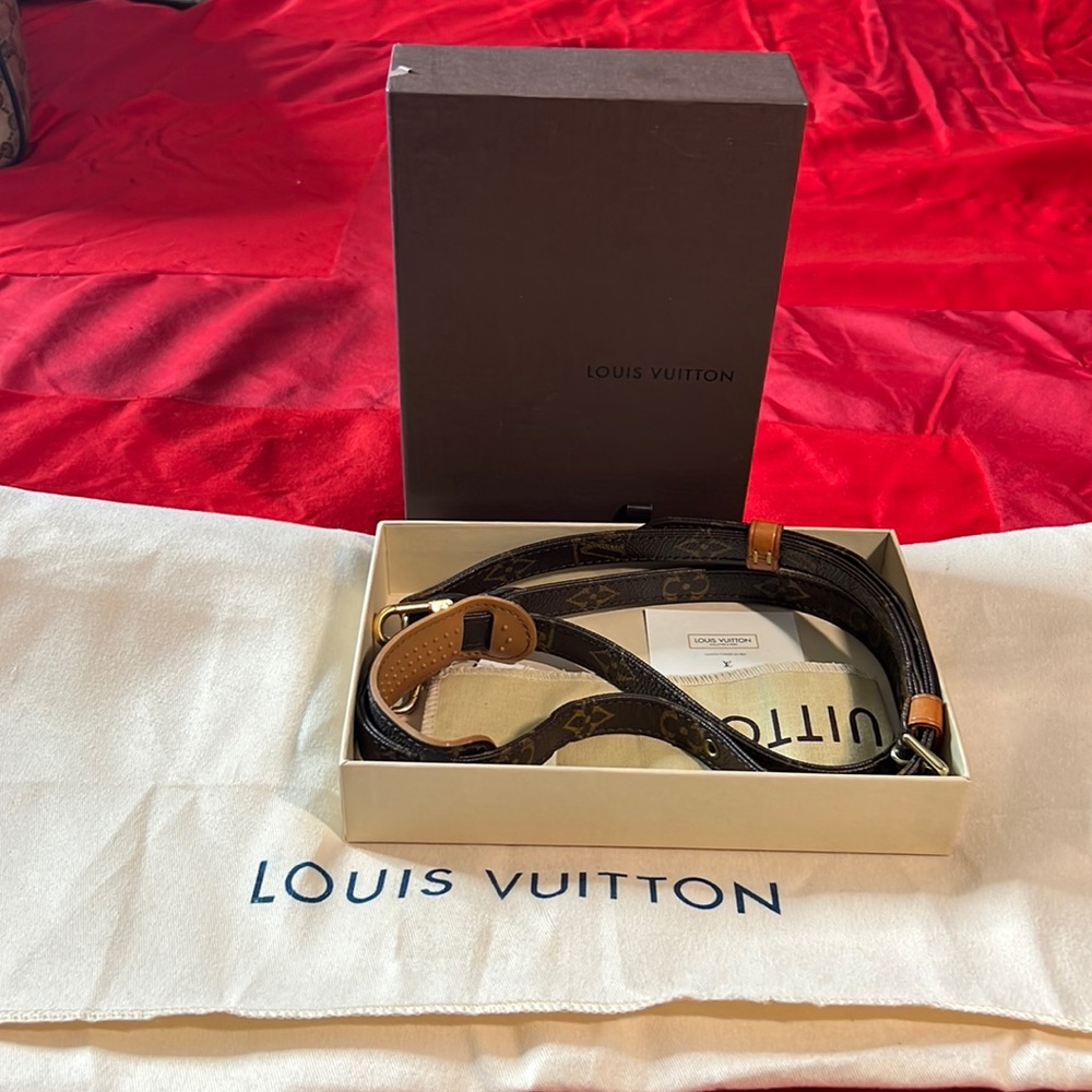 Authentic Louis Vuitton Monogram Shoulder Strap Brown 39.6-46.7" Box LV 1867E
